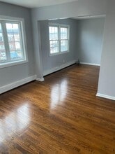 Building Photo - 409 Gable Ln