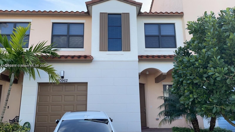 Photo - 20962 NW 1st Dr