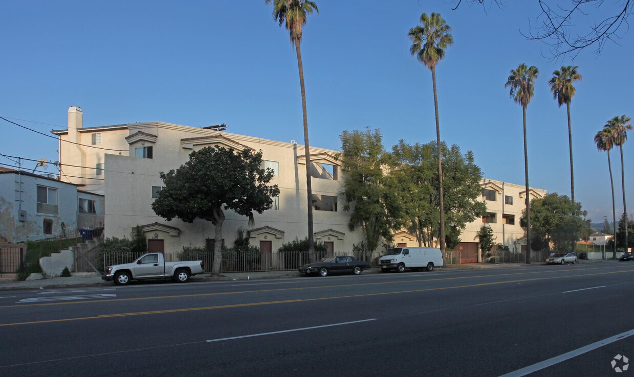 Foto principal - 3121-3131 Eagle Rock Blvd