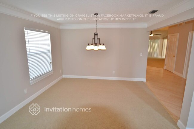 Foto del edificio - 1141 Hidden Cove Cir N