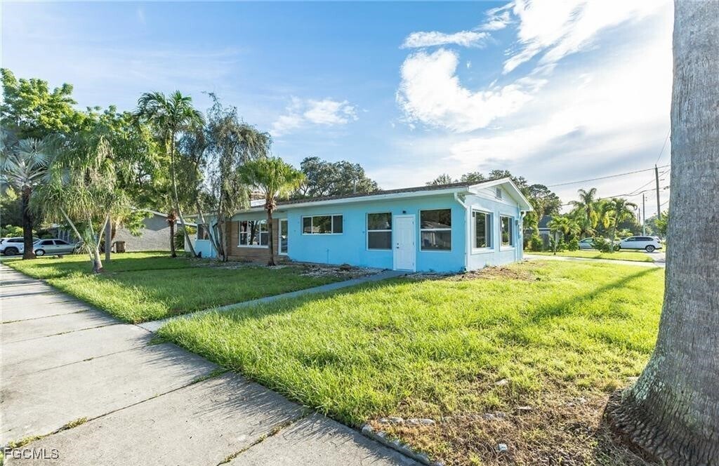 Foto principal - 3855 Princeton St