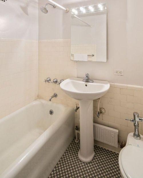 Foto del edificio - 315 E 42nd St