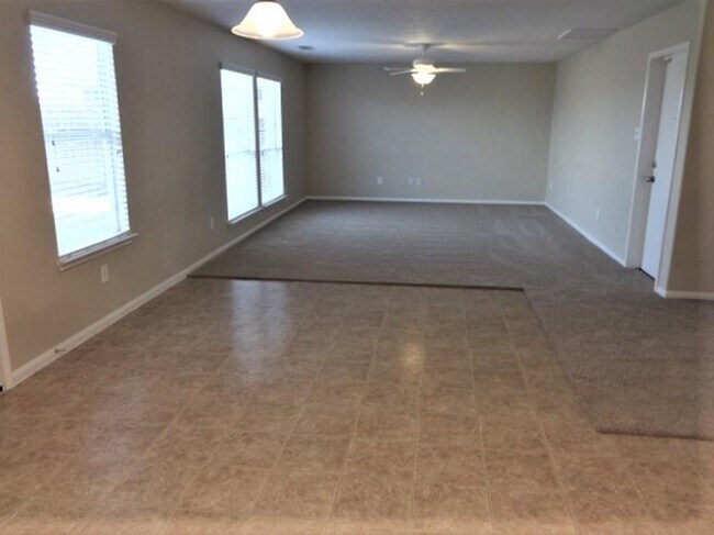 Foto del edificio - 5407 Espuela Ln