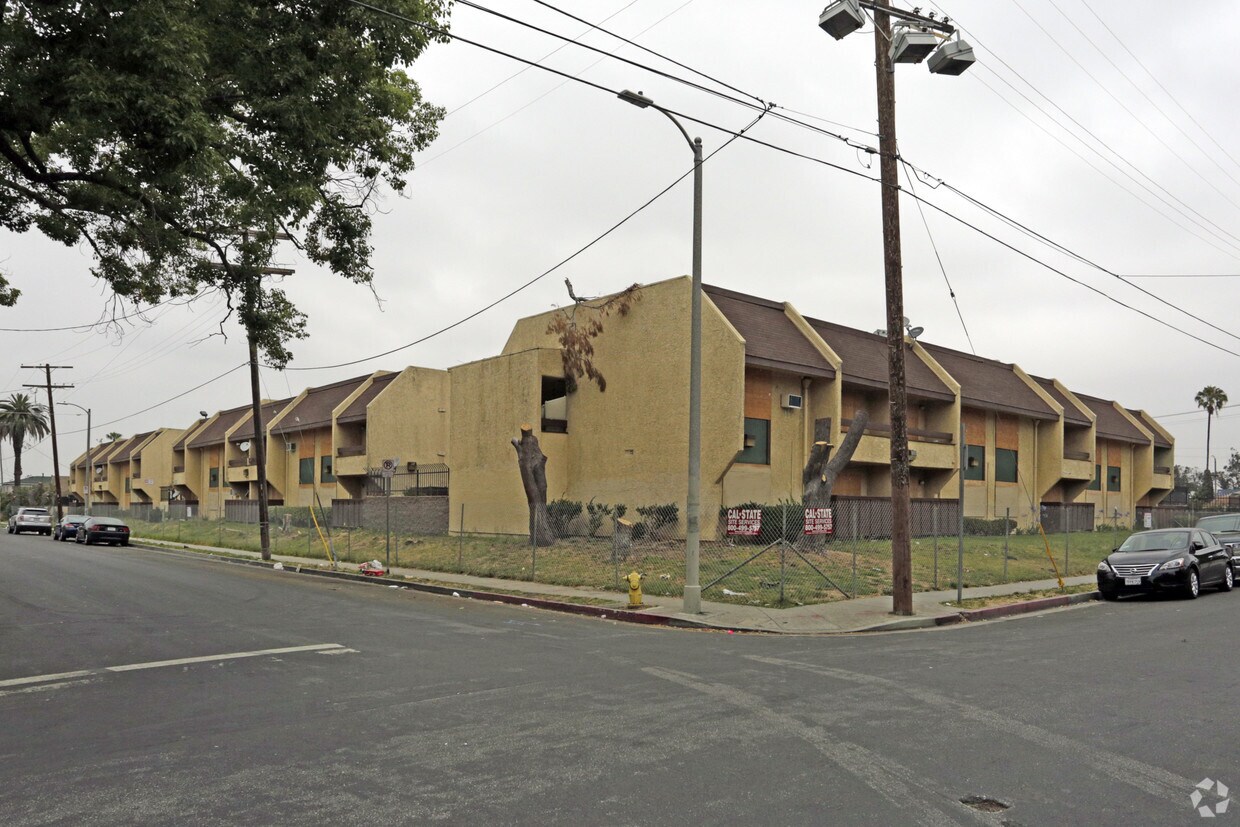 Foto principal - Rolland Curtis Gardens Apartments