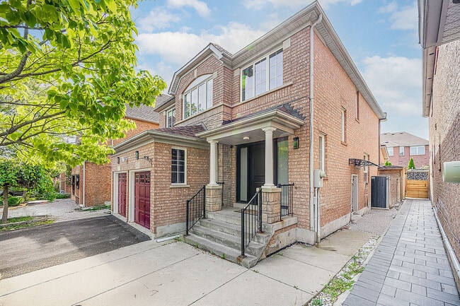 Building Photo - 5930 Bassinger Pl