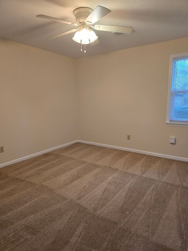 Building Photo - Renovated 3BR home in Sangaree