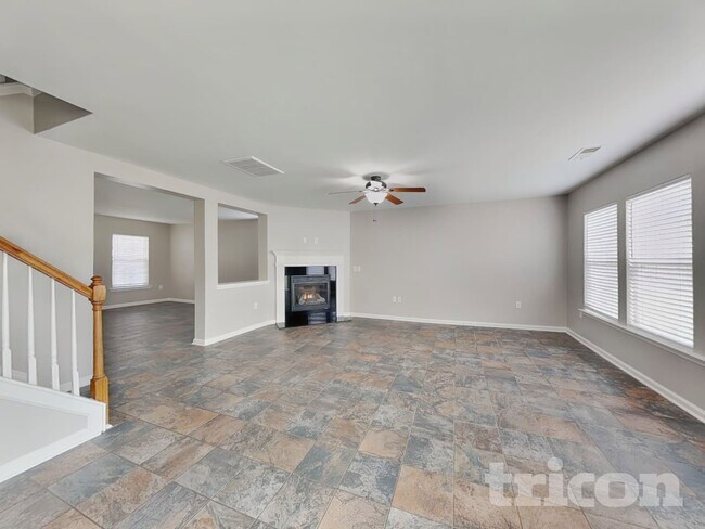 Foto del edificio - 310 Waterlemon Way