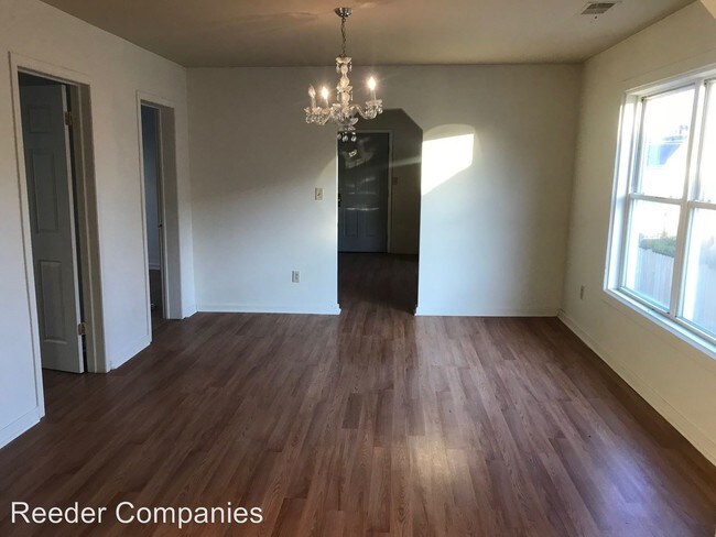 Building Photo - 4635 Towle Ave
