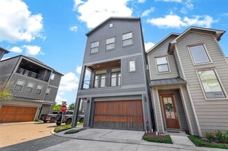 Building Photo - 1803 Kill Devil Fls Dr