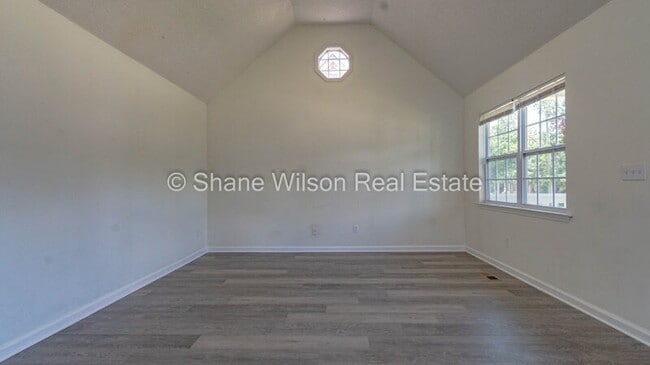 Foto del edificio - 408 N Hickory St