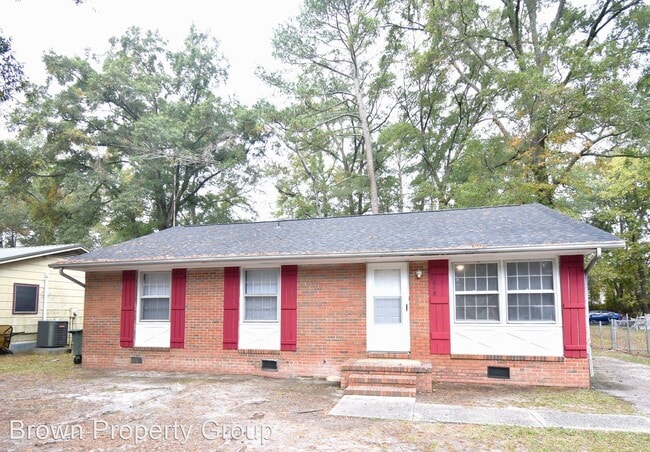 Building Photo - 3 br, 1.5 bath House - 7015 Zepher Rd