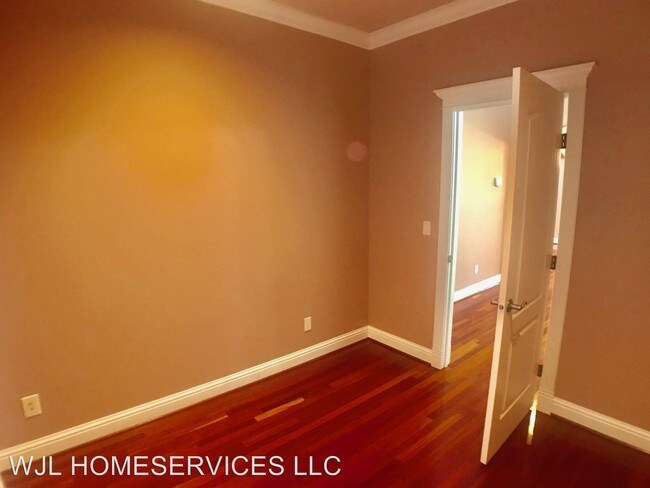 Building Photo - 5 br, 4 bath House - 6449 S 120th St