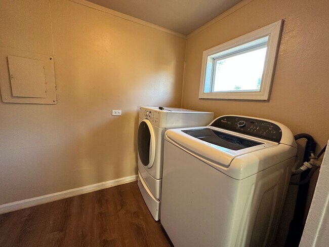 Foto del edificio - Cute 2 Bedroom Home!