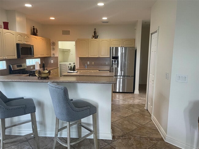 Foto del edificio - 10690 Old Hammock Wy