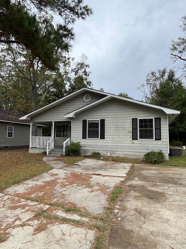 119 Feinberg St, Thomasville, GA 31792 House Rental in Thomasville