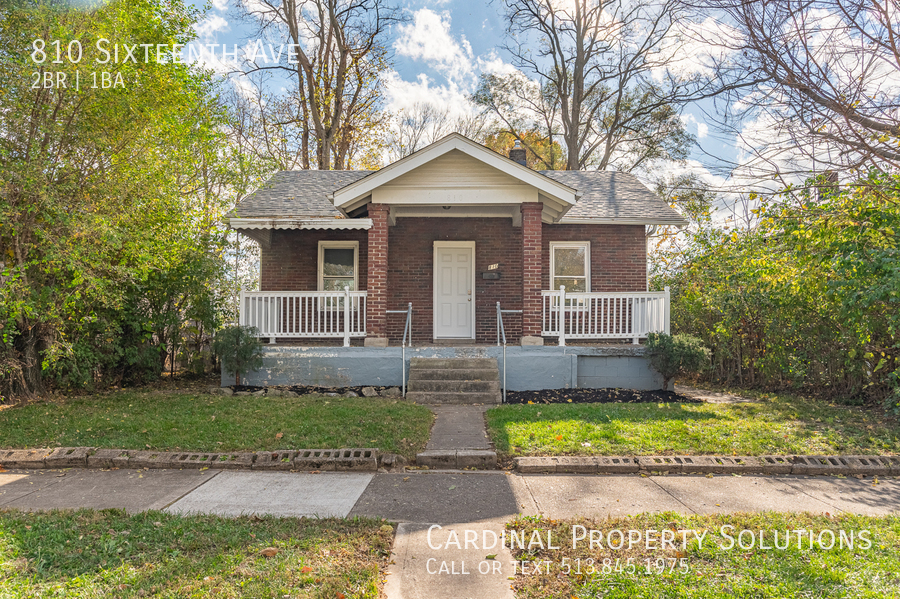 Foto principal - Charming & Cozy 2-Bedroom Brick Home in Mi...