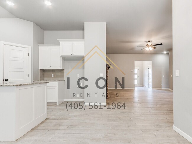 Foto del edificio - 4509 Desert Spring Ct