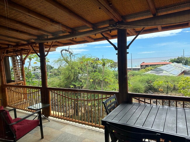 Foto del edificio - 75-5648-5648 Ololi Rd