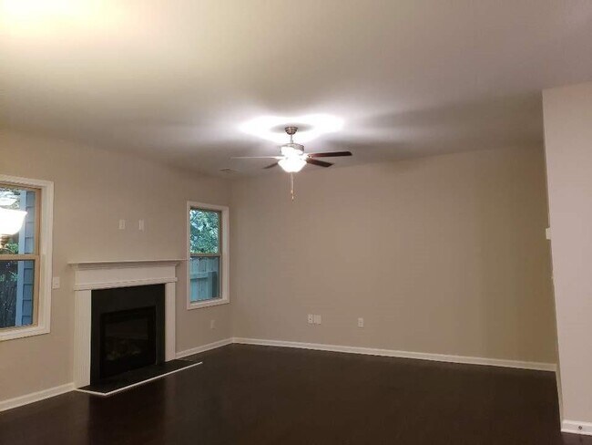 Building Photo - 1476 Lanier Vista Dr