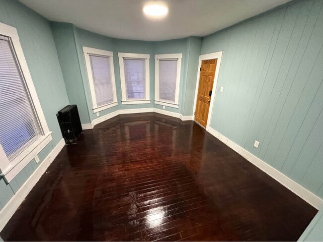 Foto del edificio - 62 Lakewood St