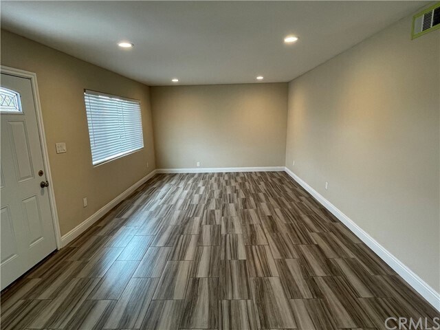 Foto del edificio - 1451 W 218th St