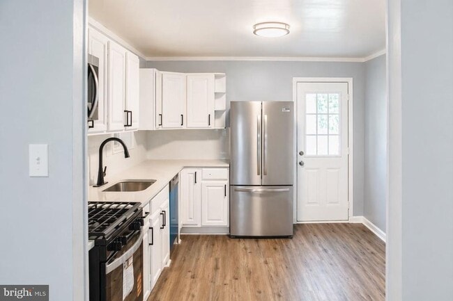 Foto del edificio - 2609 Lauretta Ave