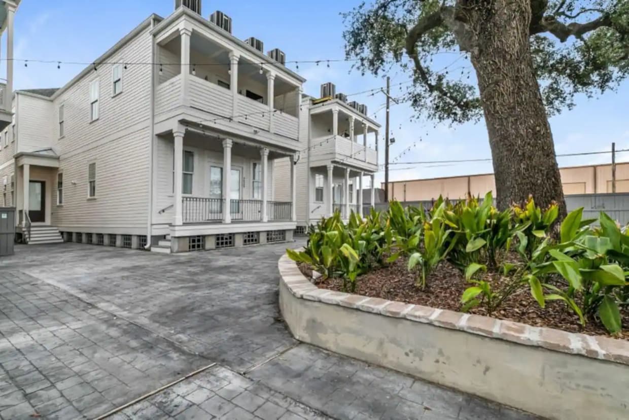 Primary Photo - 1719 Terpsichore St