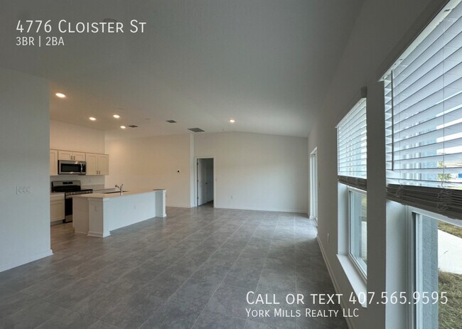 Building Photo - 4776 Cloister St