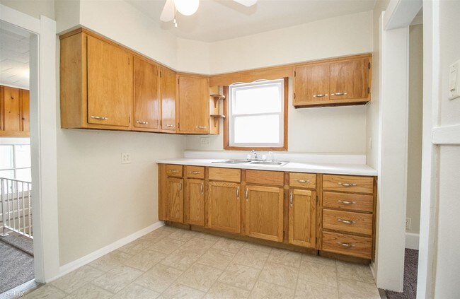 Foto del edificio - 5323 Winona Dr