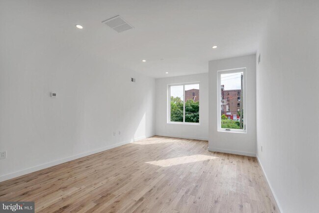Foto del edificio - 2413 N 3rd St