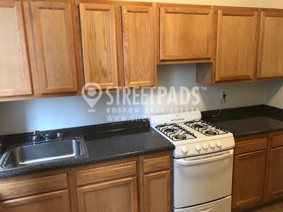 Building Photo - 1 bedroom in Boston MA 02135