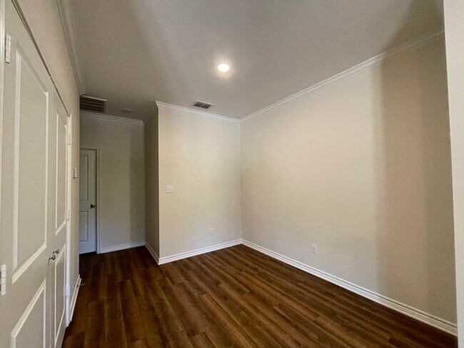 Foto del edificio - 4074 County Rd 152 W
