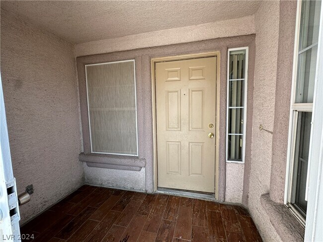 Foto del edificio - 7938 Kentshire Dr