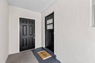 Building Photo - 1826 Sherman St