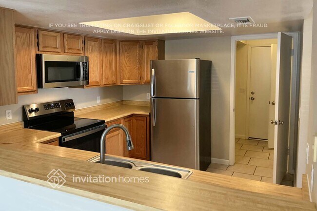 Foto del edificio - 1541 E Laurel Ave