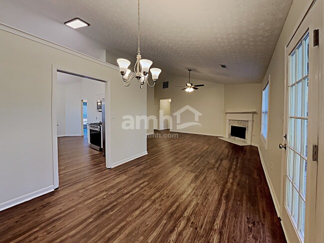 Building Photo - 525 Sterling Pointe Court