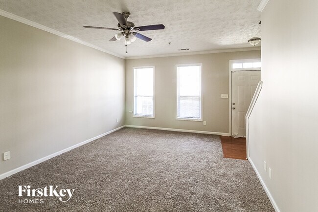 Building Photo - 2612 Avery Park Cir