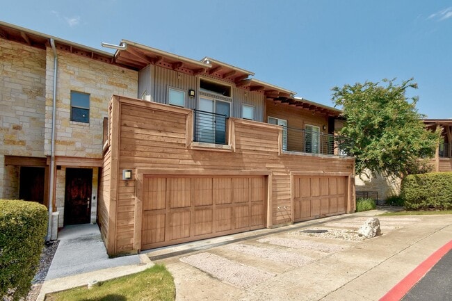 2 Car Garage - 8110 Ranch Road 2222
