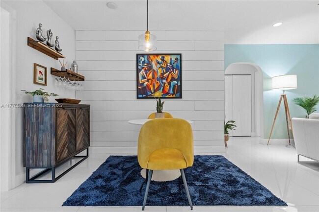 Foto del edificio - 775 NW 44th St