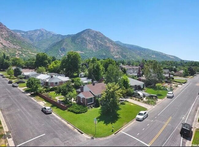 Foto del edificio - 2560 Fillmore Ave