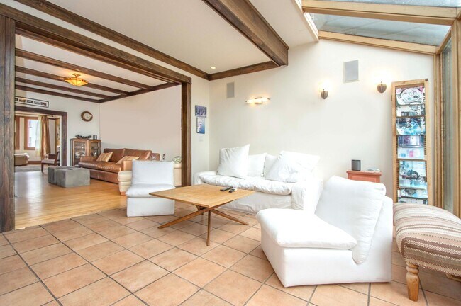 Building Photo - Inner Richmond Edwardian