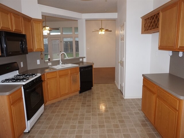 Foto del edificio - 217 Dartmouth Dr