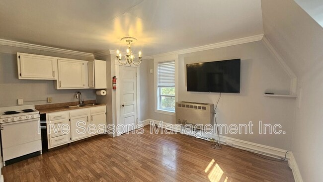 Photo - 205 N Willard St Apartment