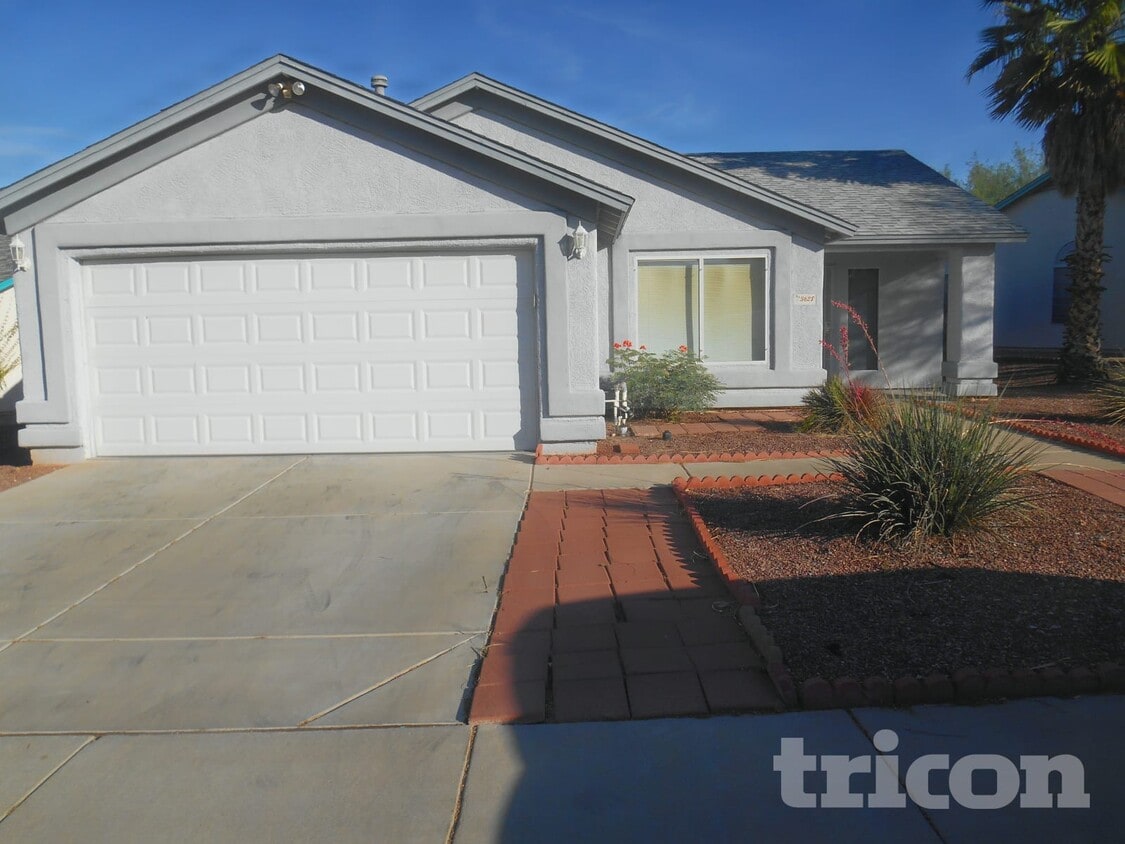 Foto principal - 3628 W Firehawk Dr