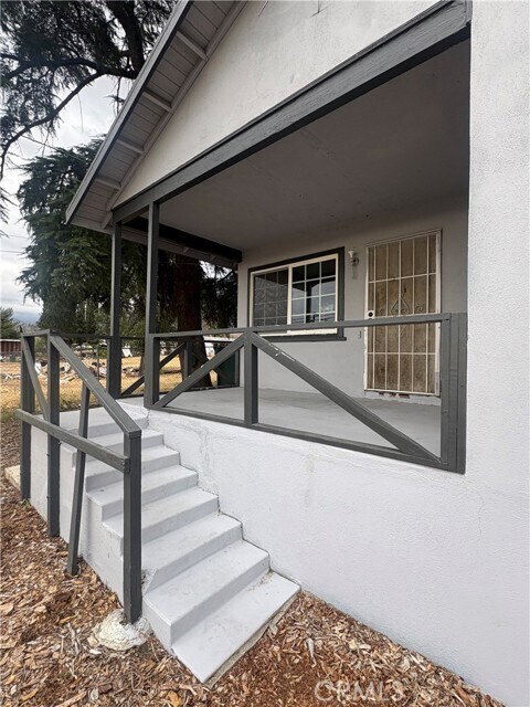 Foto del edificio - 1362 Garnet St