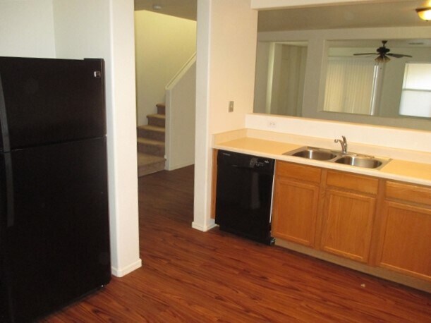 Foto del edificio - 18554 W Mariposa Dr