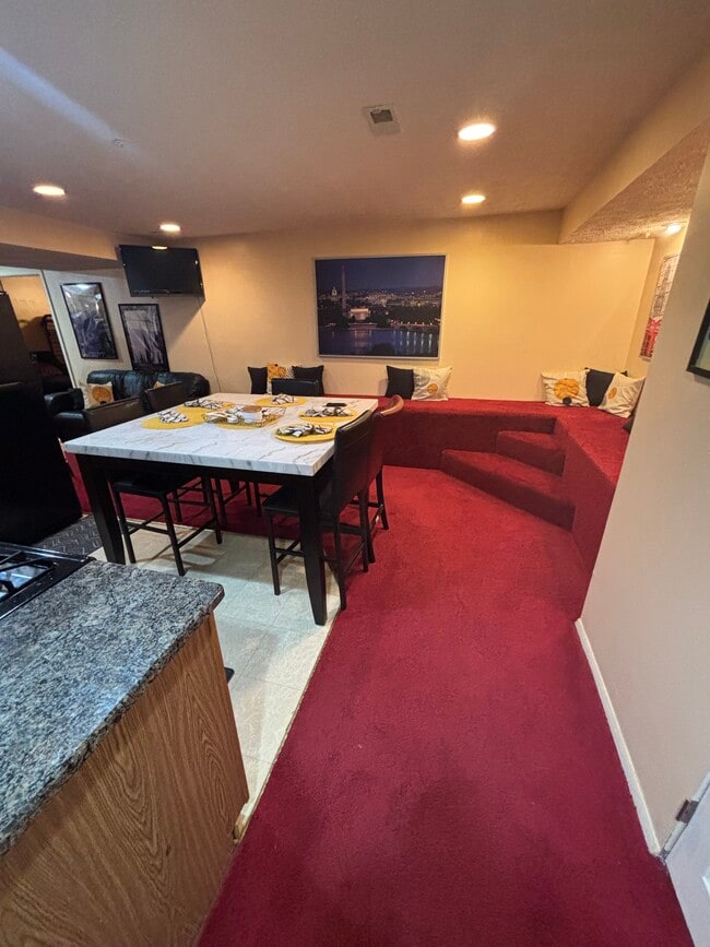 Building Photo - 9510 Calvert Manor Ct