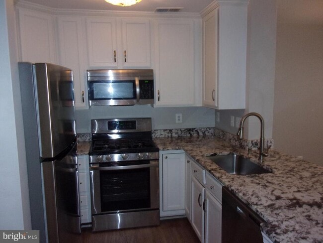 Building Photo - 11844 Breton Ct