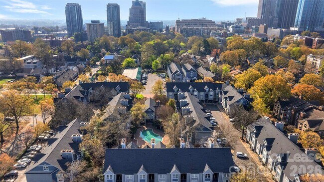 Foto del edificio - 505 N Graham St