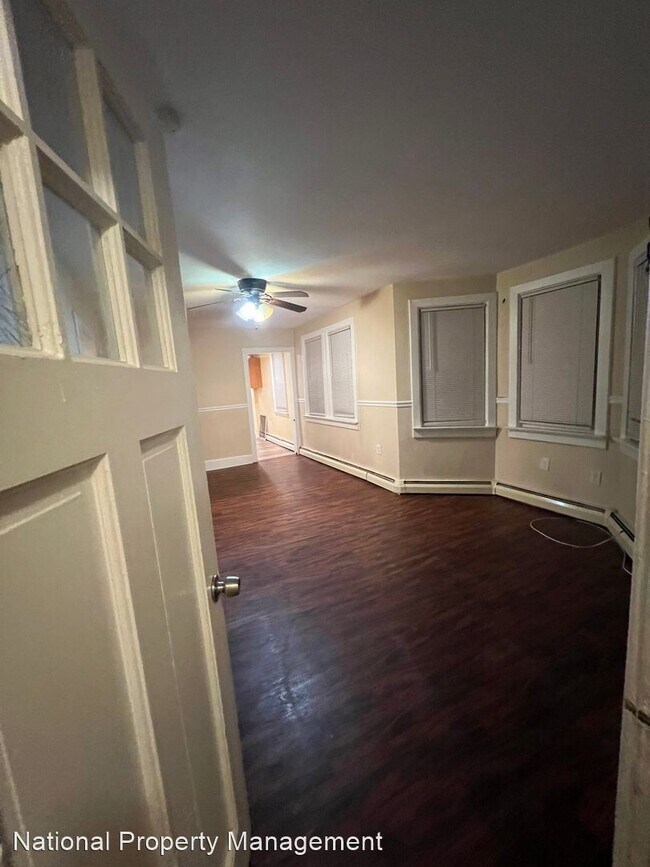 Building Photo - 3 br, 1 bath House - 137 Julia Ave